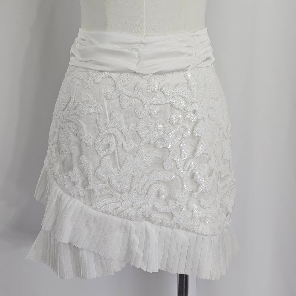 Naked Wardrobe The Statement White Sequin Ruffle Mini Skirt Women's Size M NWOTF - Picture 2 of 15